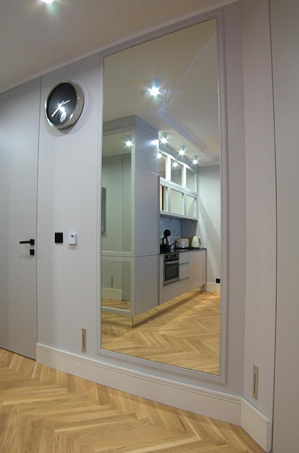 Blue Velvet Premium Iii Apartment Torun